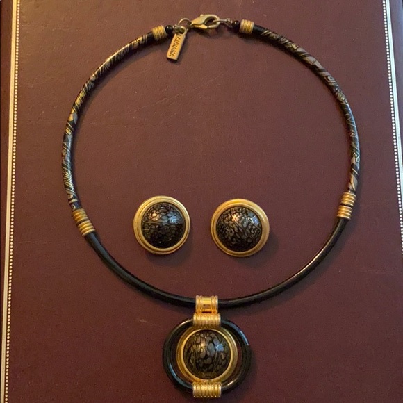 Laurana of Italy Choker & Clip earring set - Picture 3 of 9